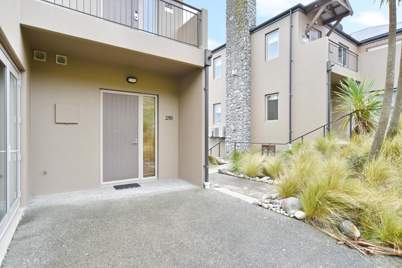 High Country Villa 250 - Terrace Downs Windwhistle Exterior photo
